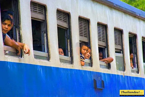 Trains thailande