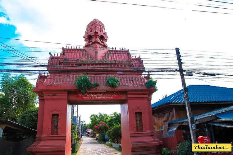 si satchanalai gate