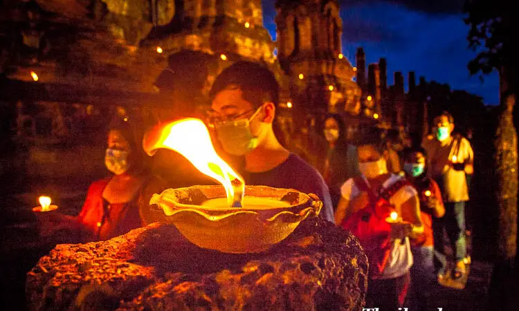 Où célébrer Asanha Bucha et Khao Phansa en Thaïlande en 2025 ?