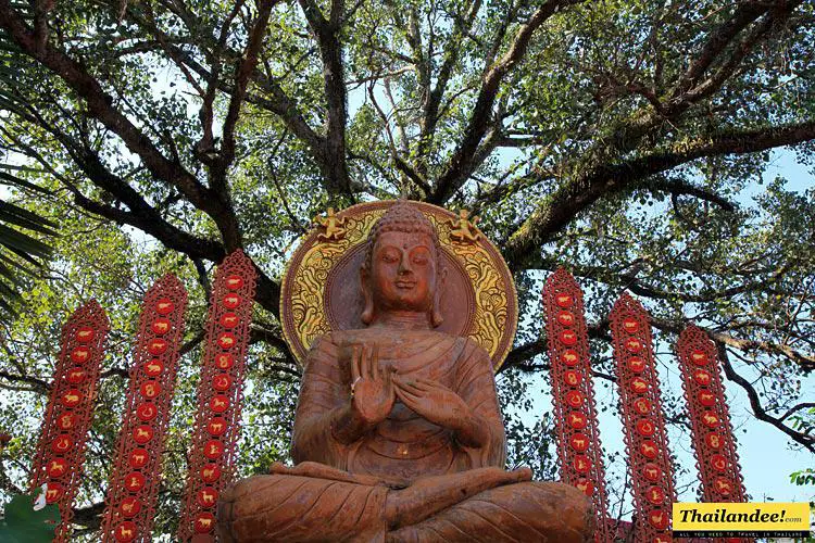bouddha wat phuket pua
