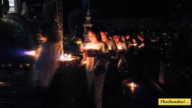 ceremonie bougies chiang mai
