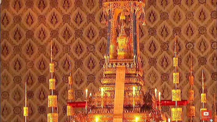 ceremonie-roi-bhumibol