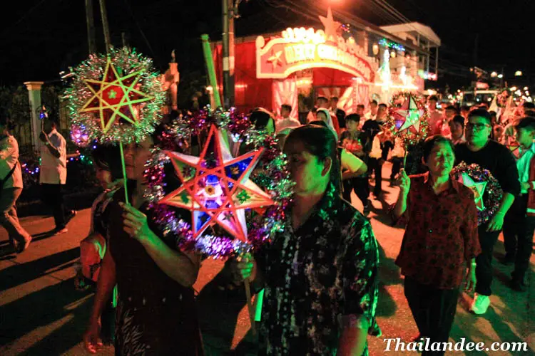 parade etoile de noel sakon nakhon thailande