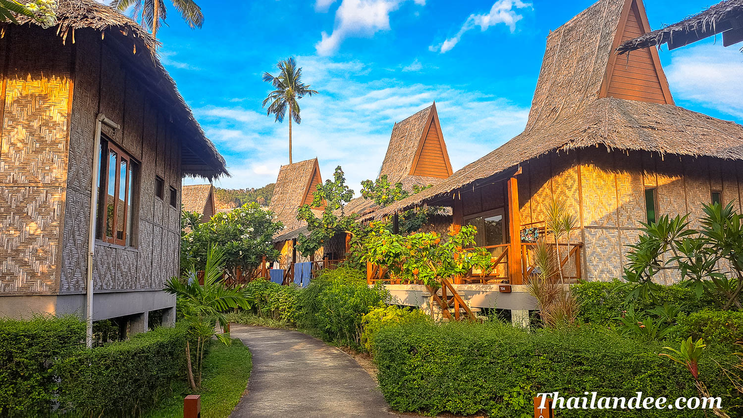 SAii Phi  Phi Islands village hotel