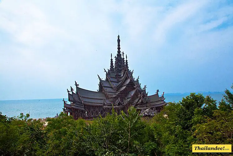 sanctuary-of-truth-pattaya
