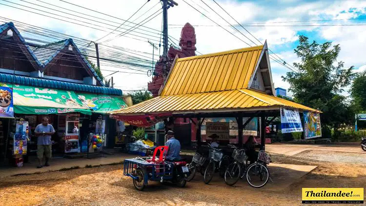 si satchanalai bus stop