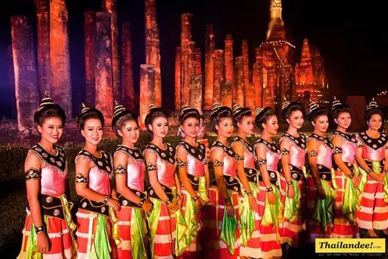 sukhothai-loi-krathong