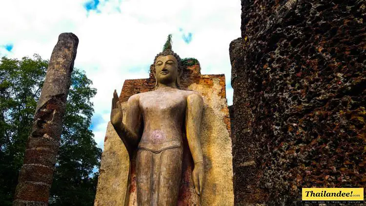 sukhothai Wat Saphan Hin