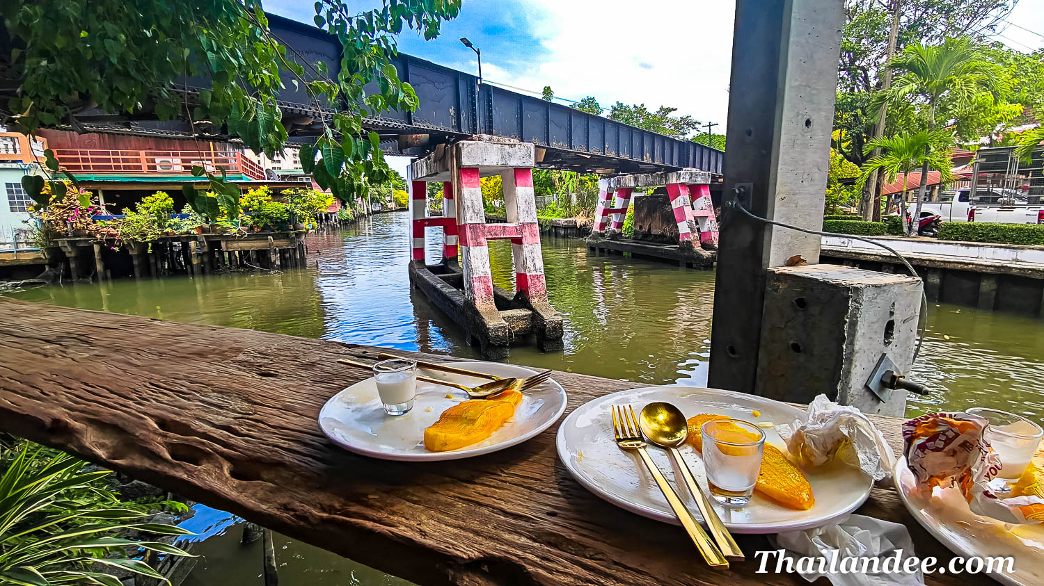 Sweetness station mango sticky rice bangkok
