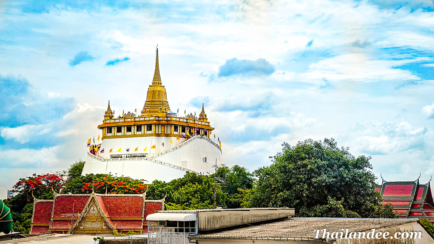 walking tour dans le quartier du temple de la montagne dorée à bangkok