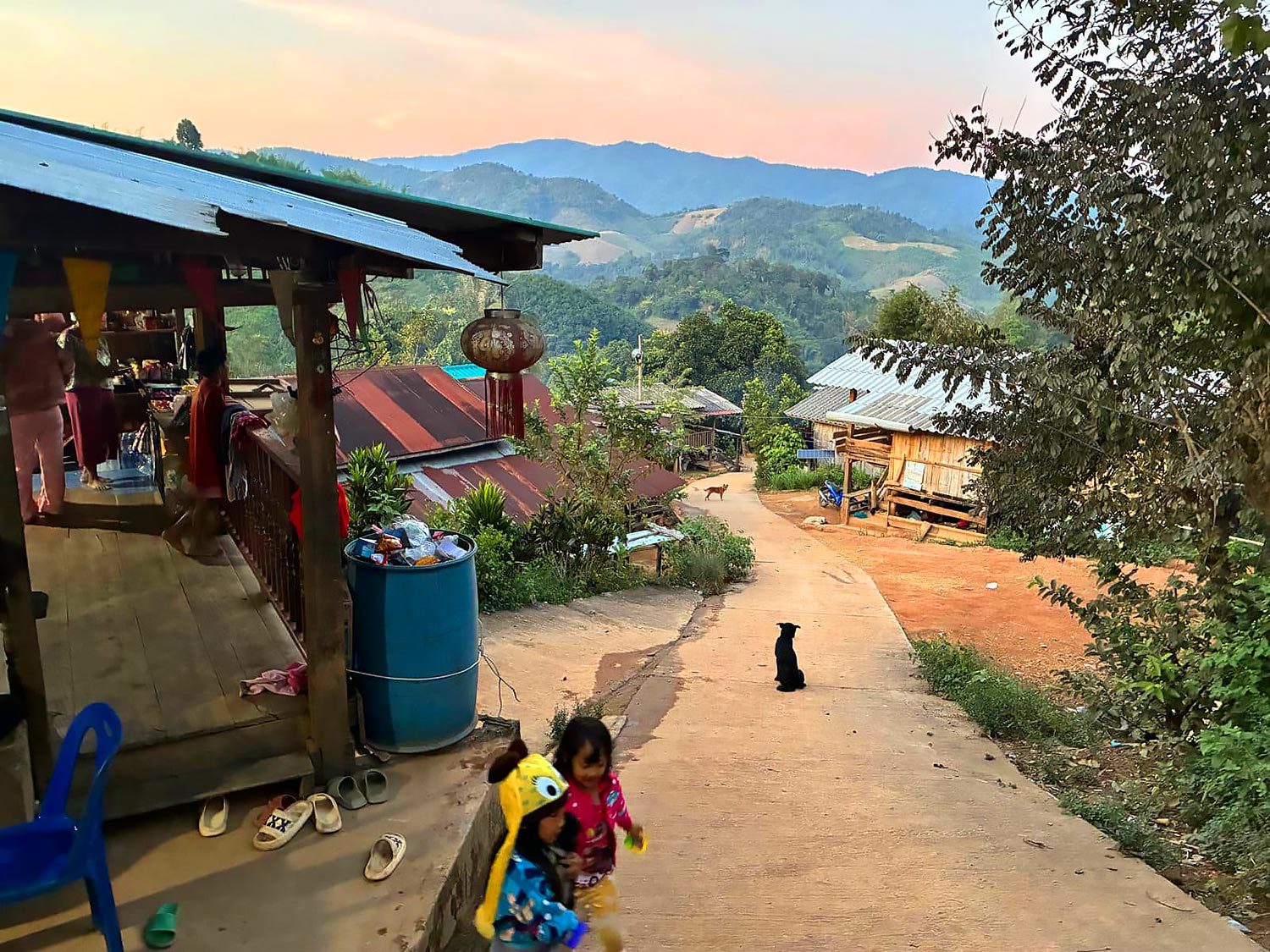 overnight immersive stay with the lahu people in chiang rai