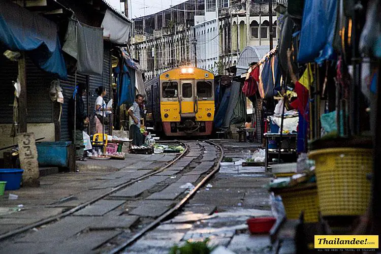 Que faire à Samut Songkhram? Les meilleures activités et lieux incontournables