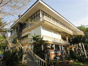Hotels And Guesthouses In Nang Rong - 