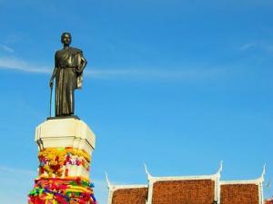 Tour de la ville de Nakhon Ratchasima avec un local Nakhon Ratchasima